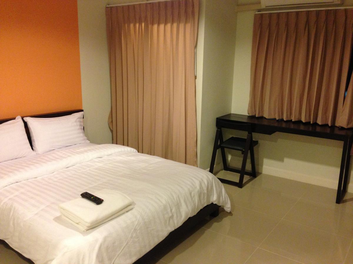 เอบีเอ็ม เซอร์วิส เรสซิเดนซ์ Hotel นครราชสีมา ภายนอก รูปภาพ